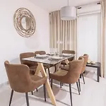 Mezquita Premium Apartment